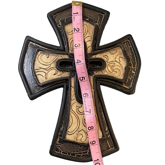 Wooden Cross - Picture 3 of 4